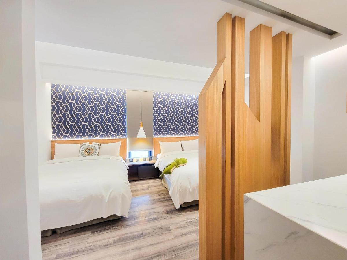 Check Inn Taichung Zhongshan Экстерьер фото