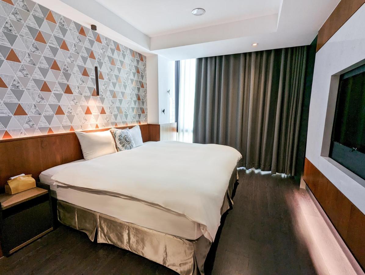 Check Inn Taichung Zhongshan Экстерьер фото