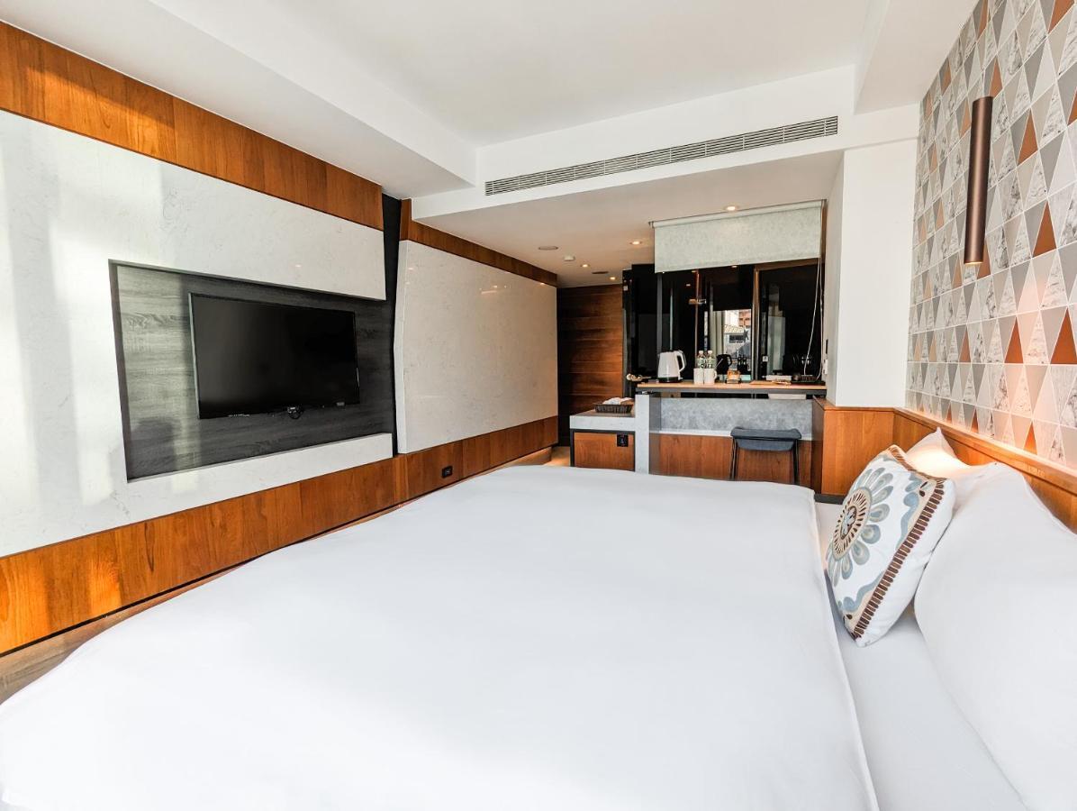 Check Inn Taichung Zhongshan Экстерьер фото