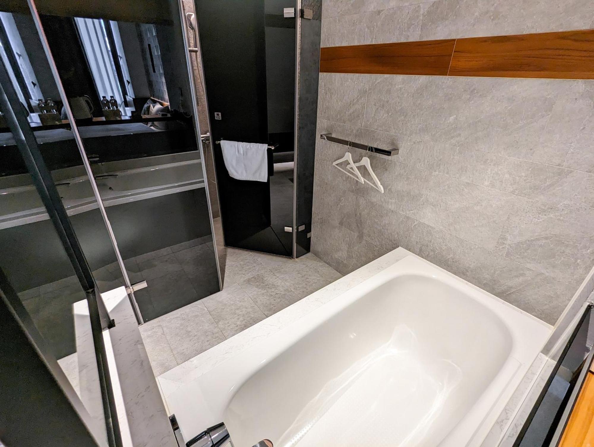 Check Inn Taichung Zhongshan Экстерьер фото